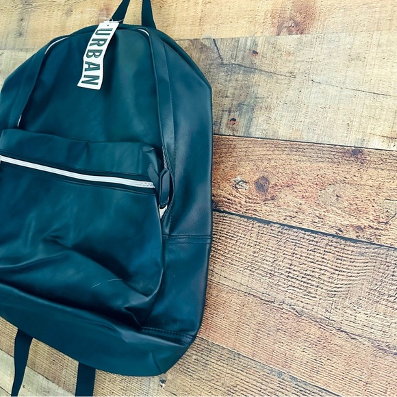 NWT Unisex Urban Outfitters Black Backpack - Picture 2 of 9